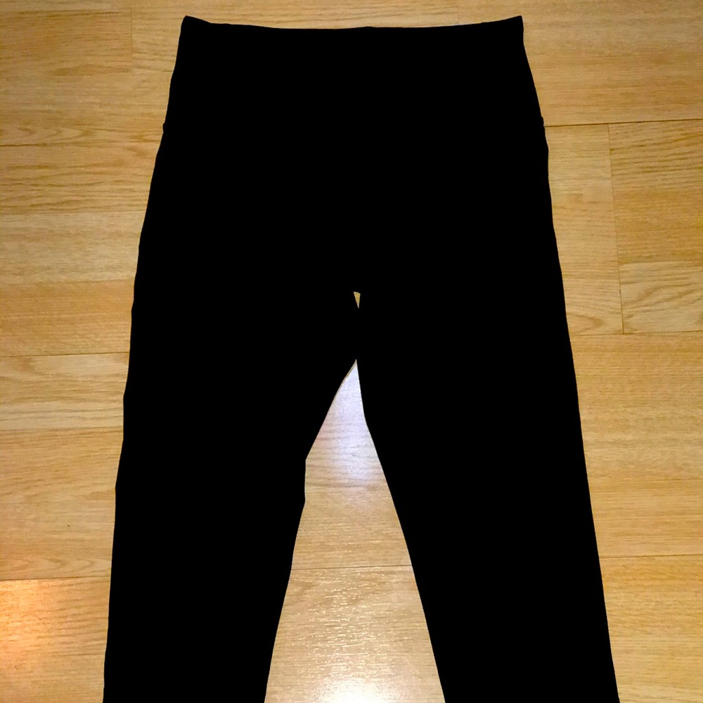 Old Navy Active Capri leggings